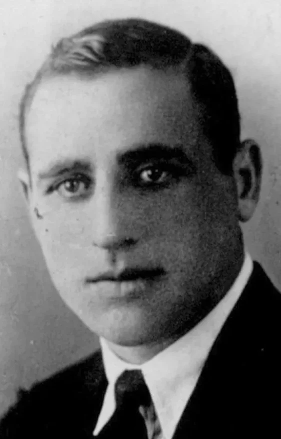 «КРЕЙСЕР» спустился с гор