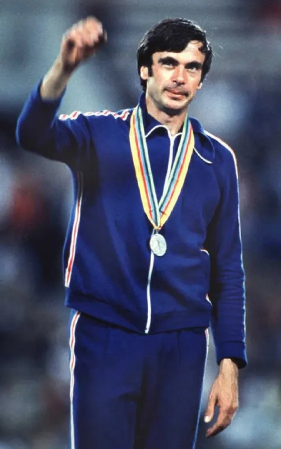 К юбилею Виктора Санеева